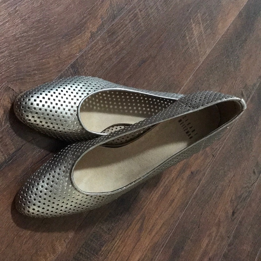 Stuart Weitzman pumps